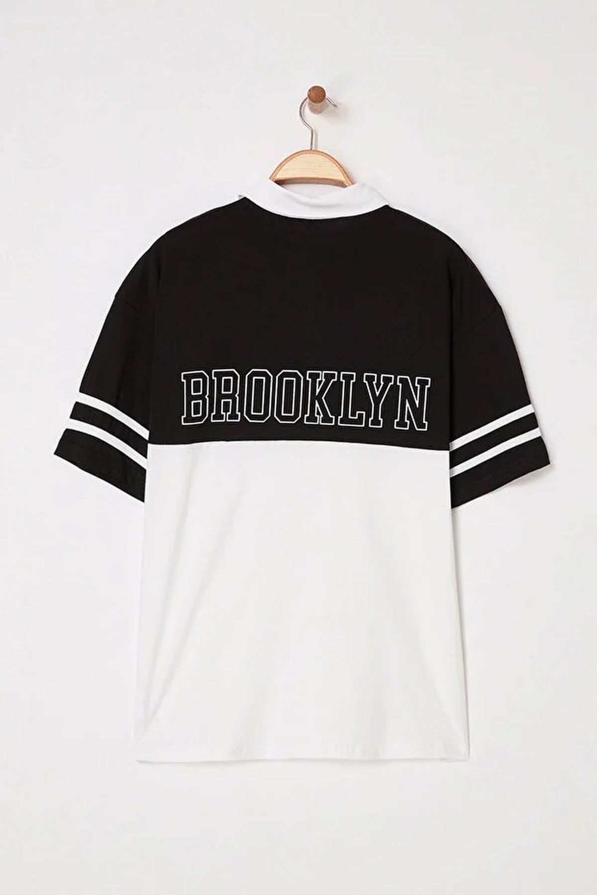 Oversize Color-Block Brooklyn Print Polo Neck T-shirt