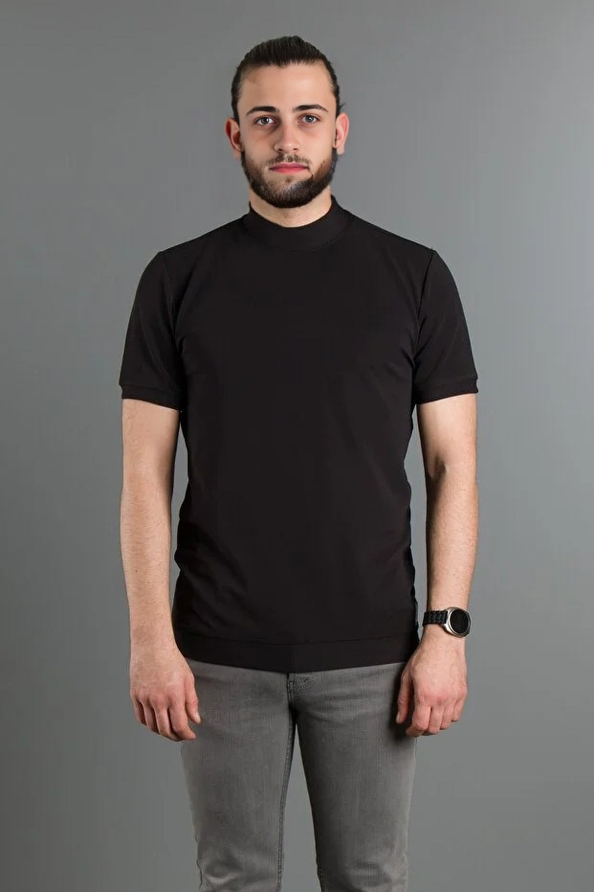 Half Turtleneck T-shirt