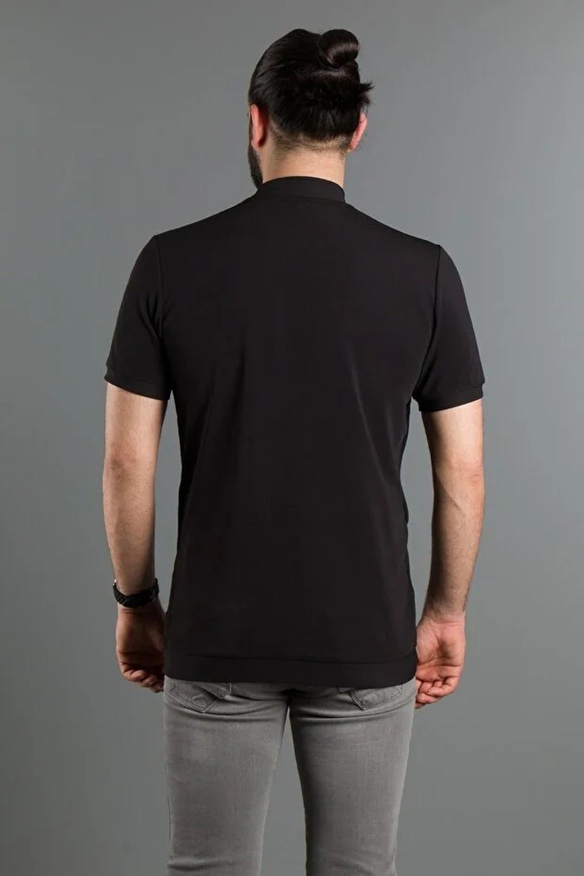 Half Turtleneck T-shirt