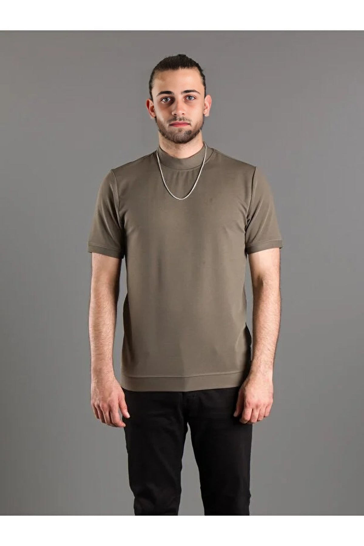Half Turtleneck T-shirt