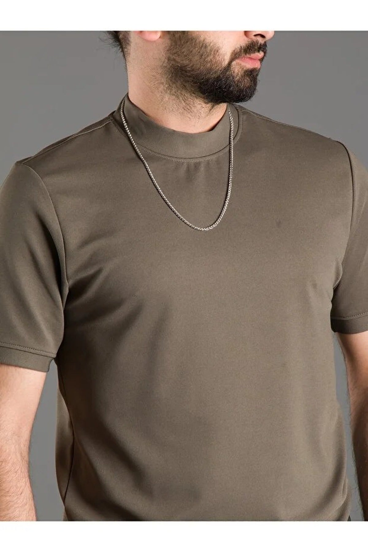 Half Turtleneck T-shirt