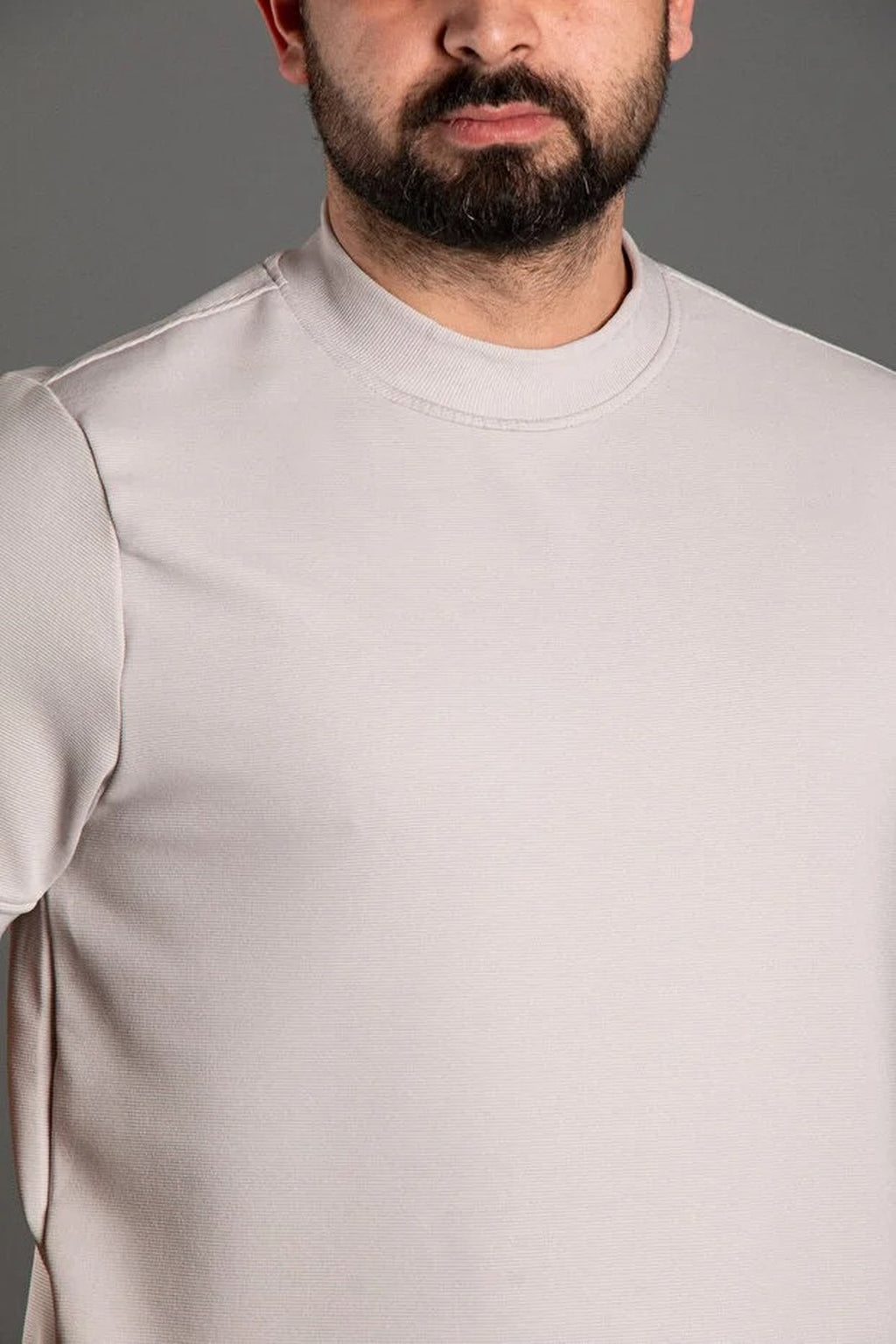 Half Turtleneck T-shirt
