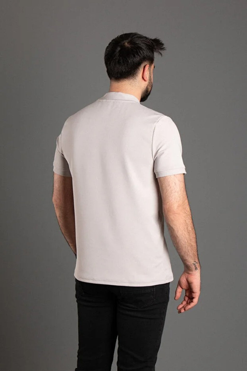 Half Turtleneck T-shirt