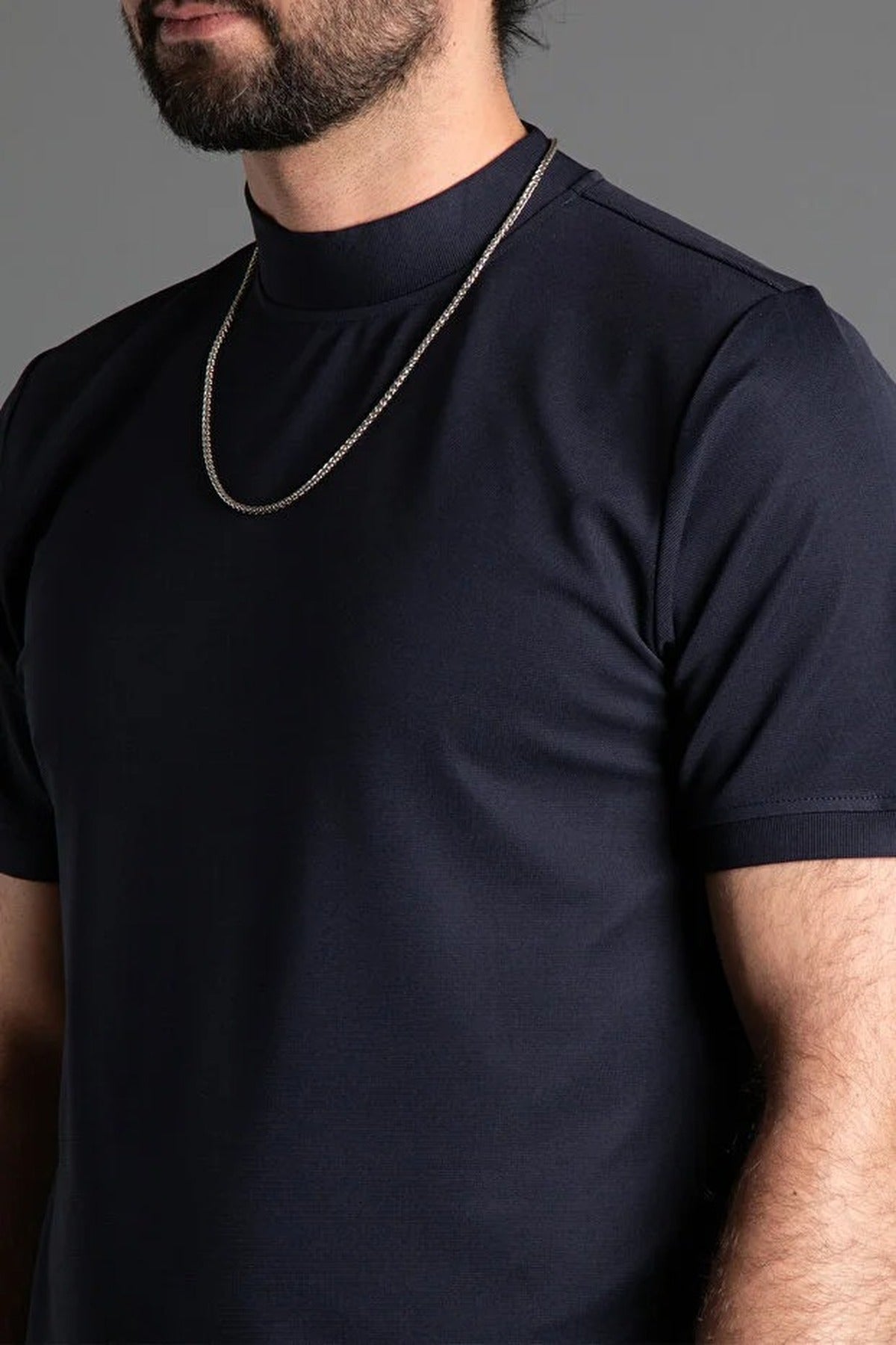 Half Turtleneck T-shirt