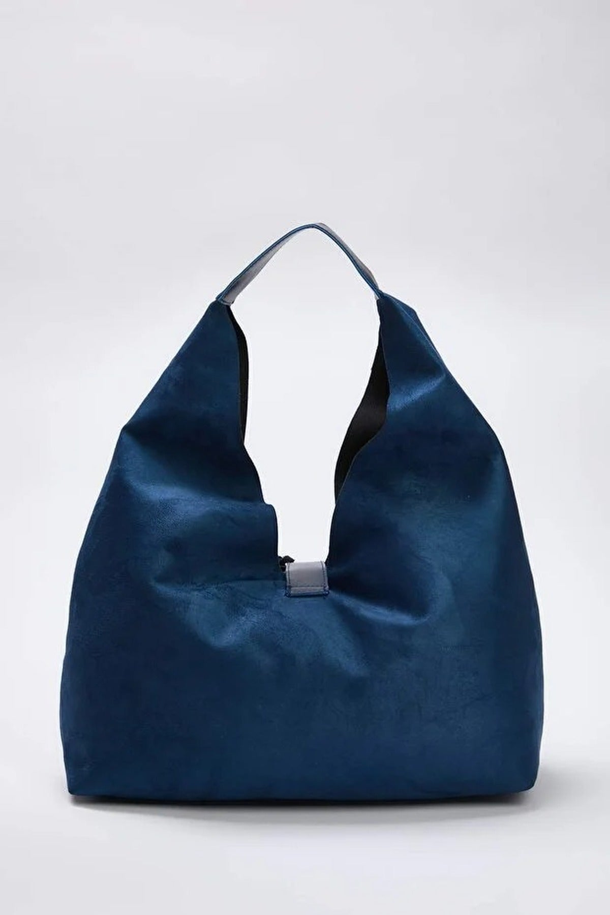 Women's Medium Size Shoulder Bag with Tassel and Buckle Detail