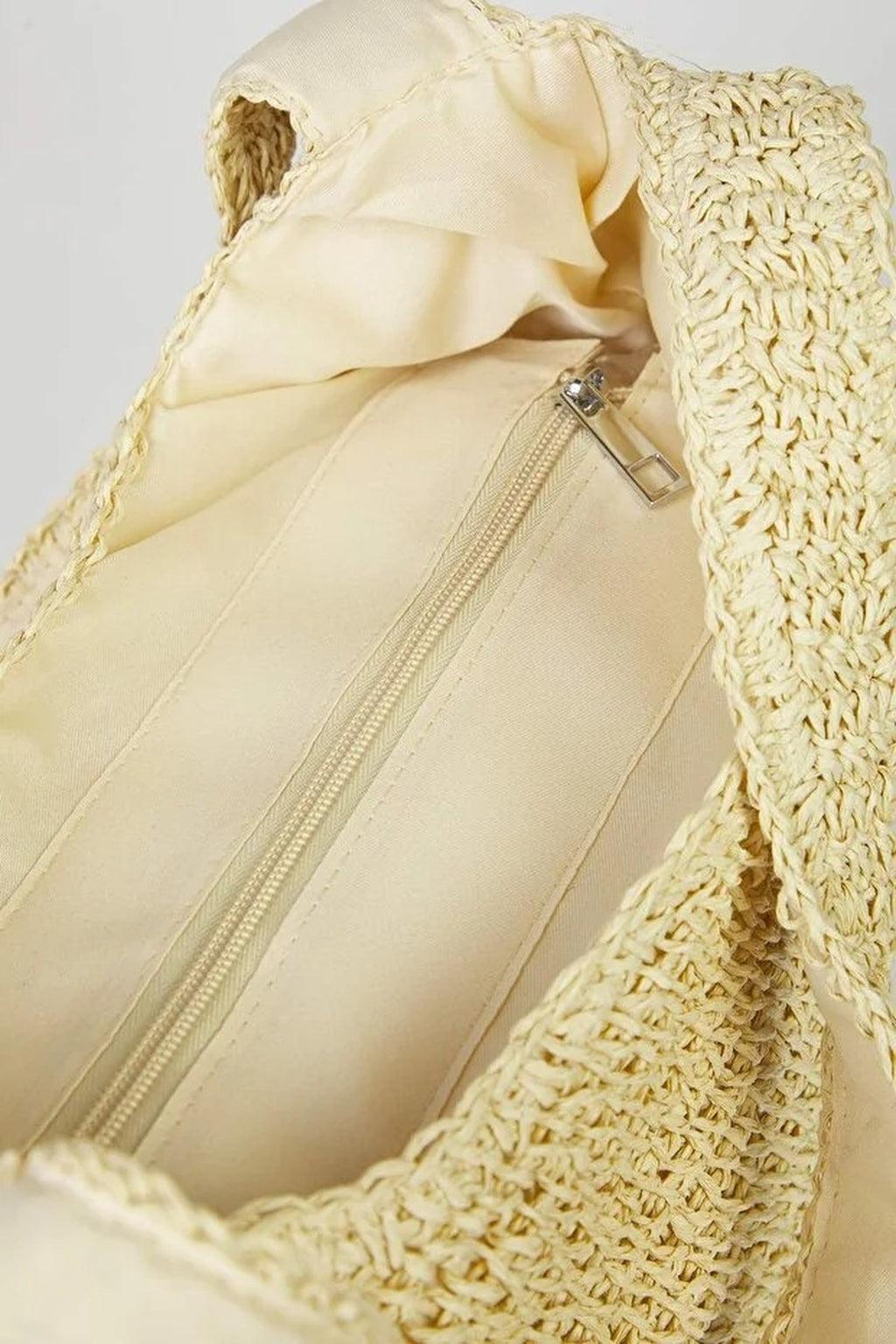 Woven Straw Women's Medium Size Shoulder Bag
