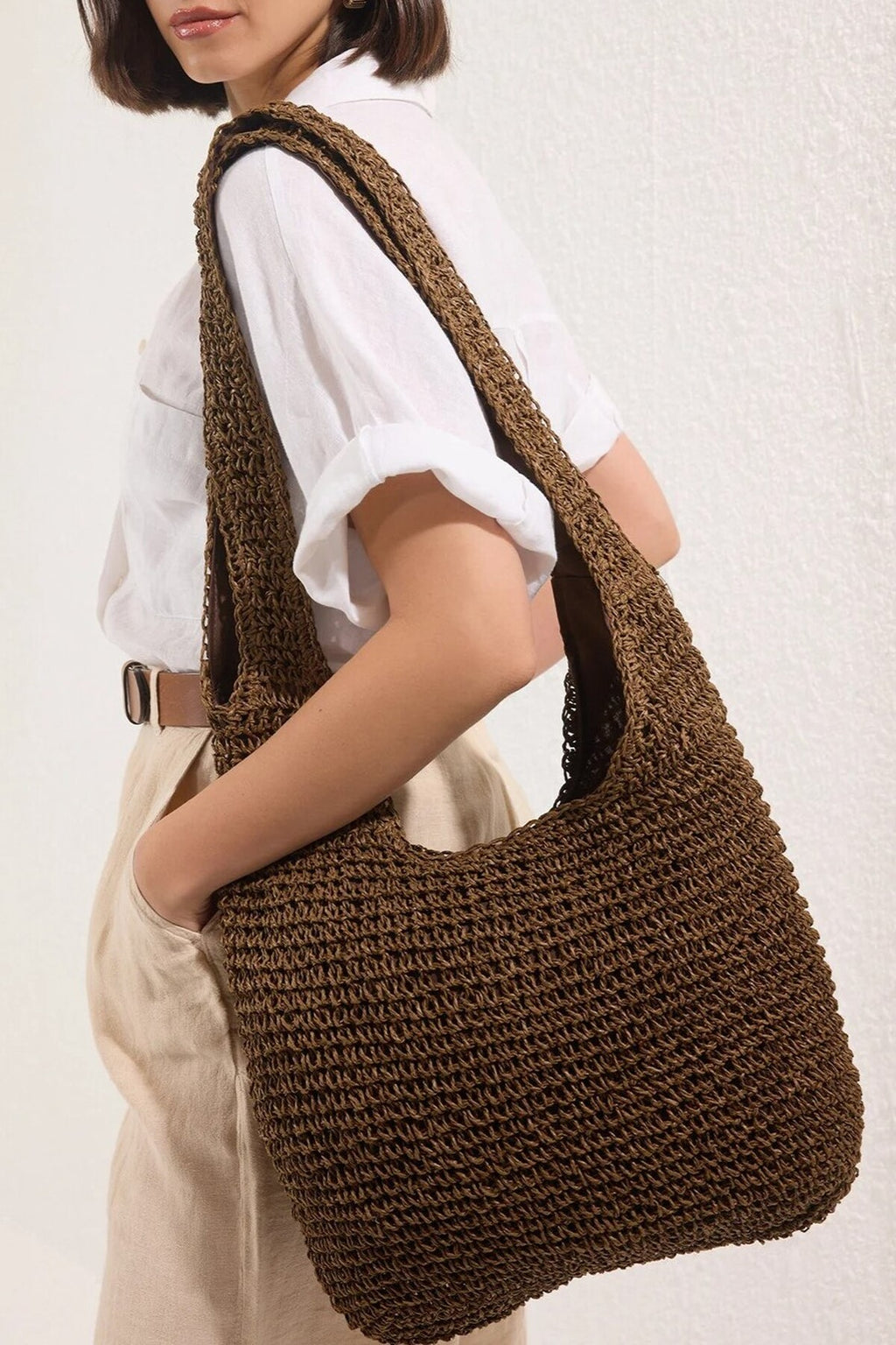 Woven Straw Women's Medium Size Shoulder Bag