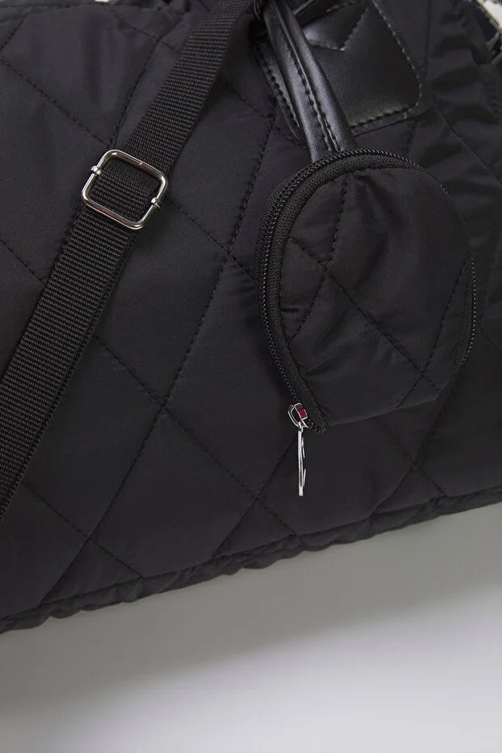 Large Quilted Puffy Women's Handbag and Shoulder Bag with Wallet