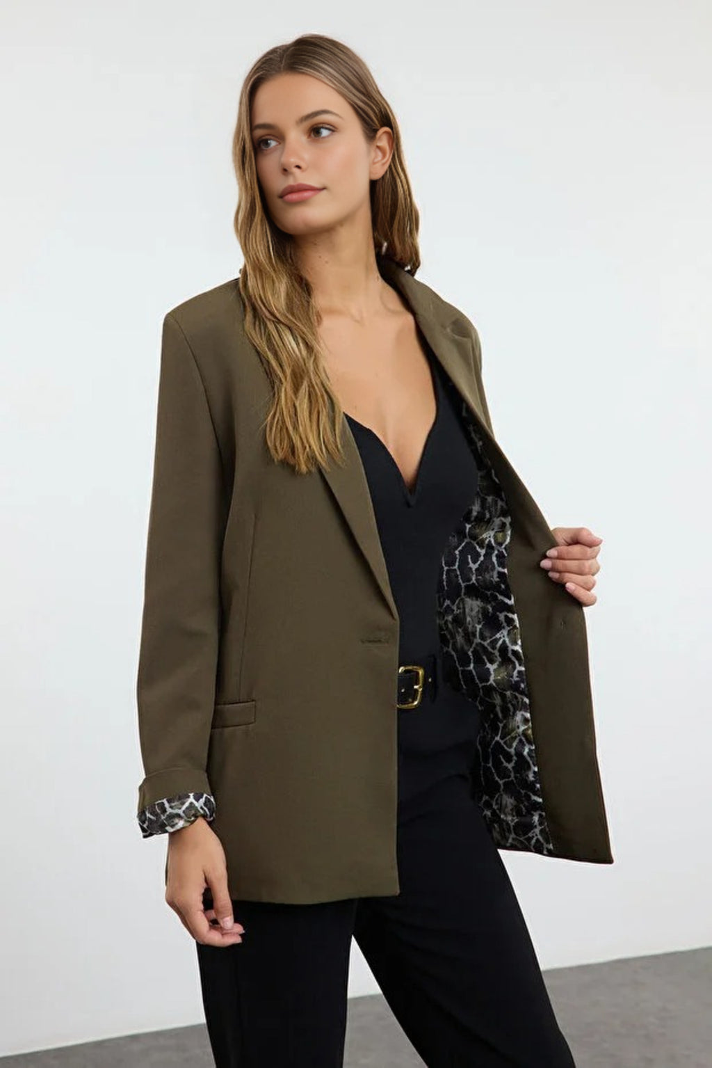 Woven Blazer Jacket with Lining Detail