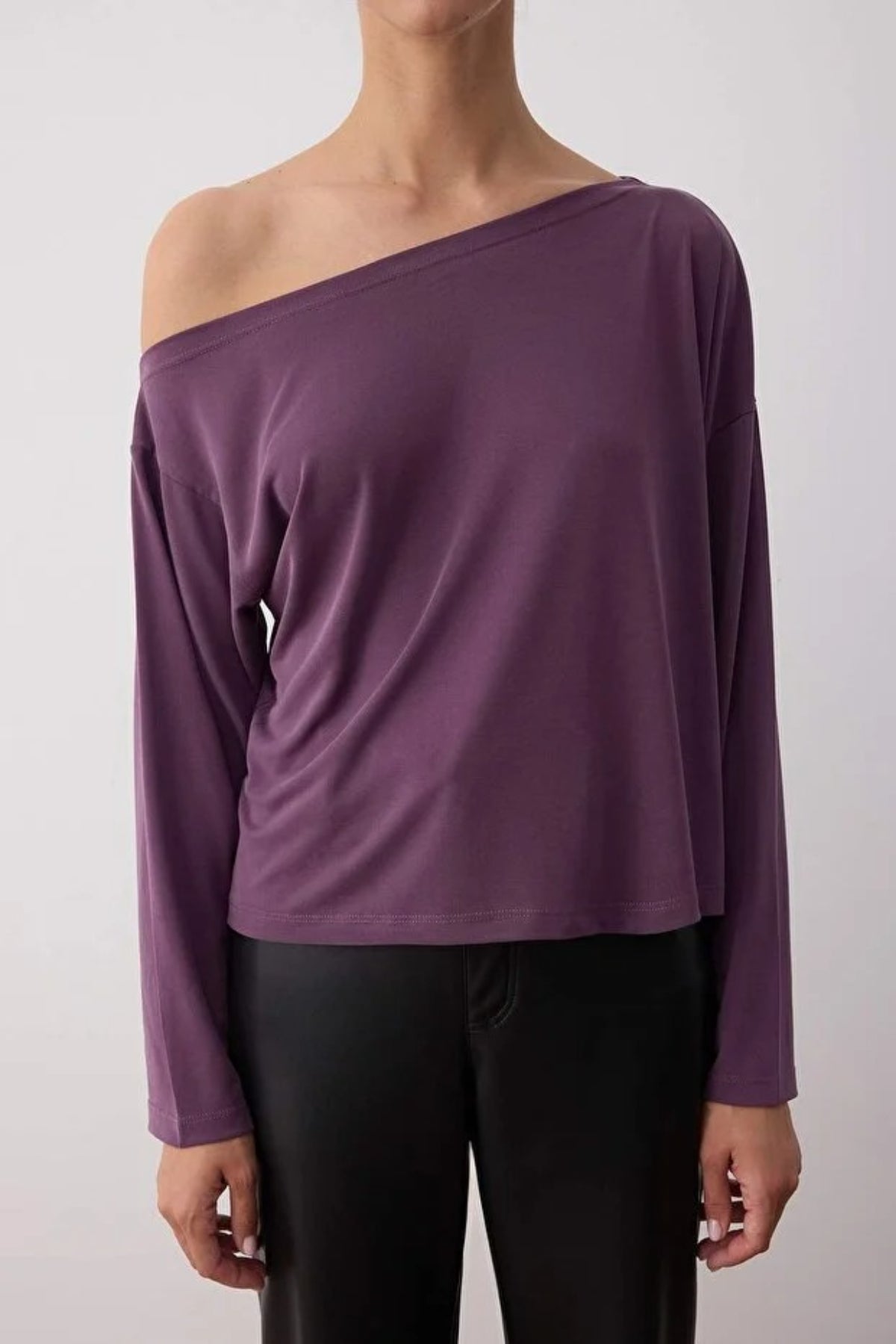 Boat Neck Relaxed Cut Knit Blouse