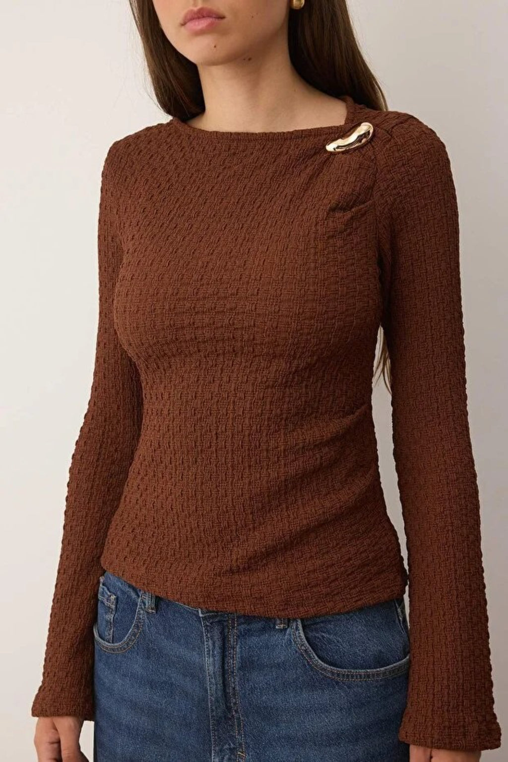 Textured Long Sleeve Knit Blouse with Accessory Detail