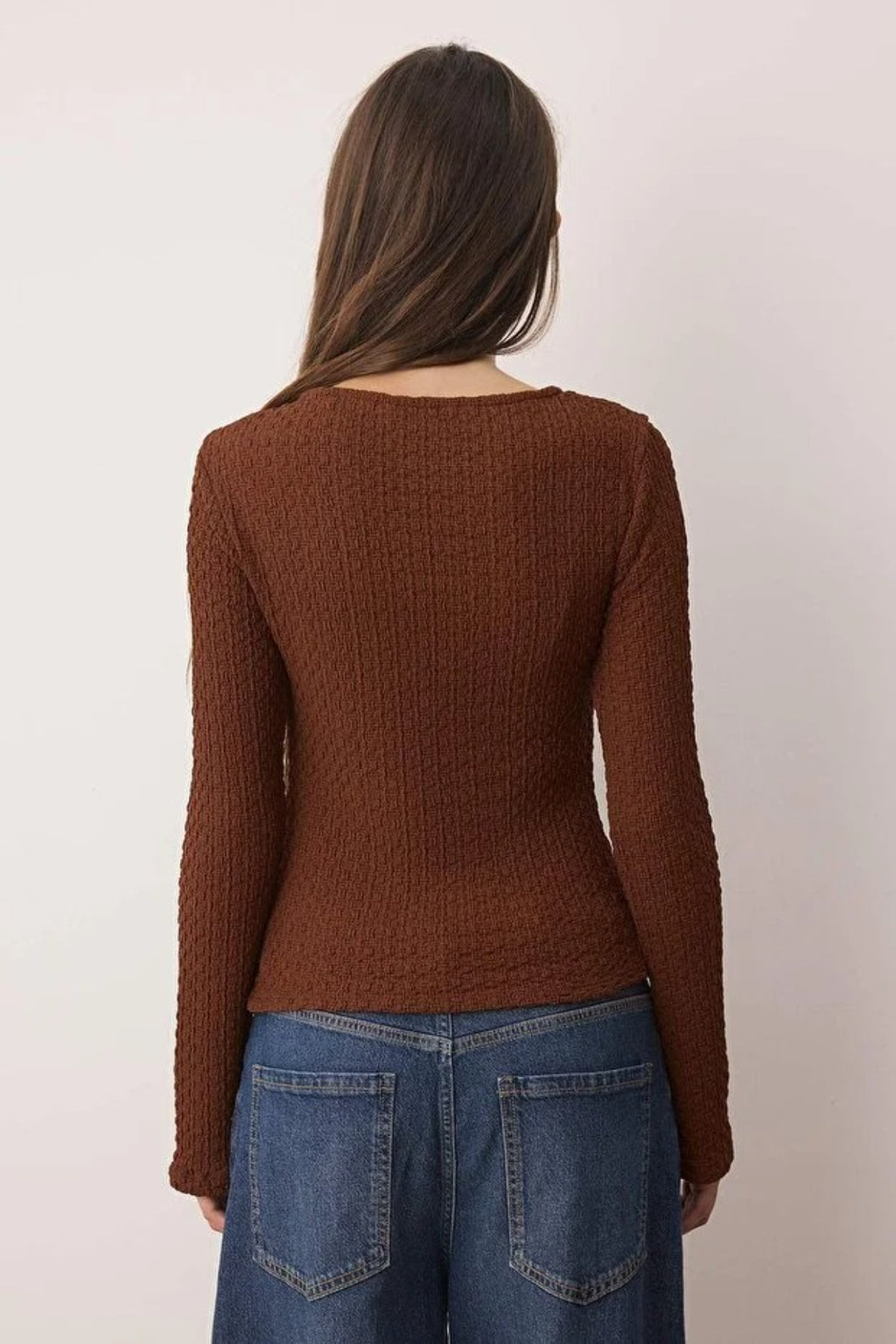 Textured Long Sleeve Knit Blouse with Accessory Detail