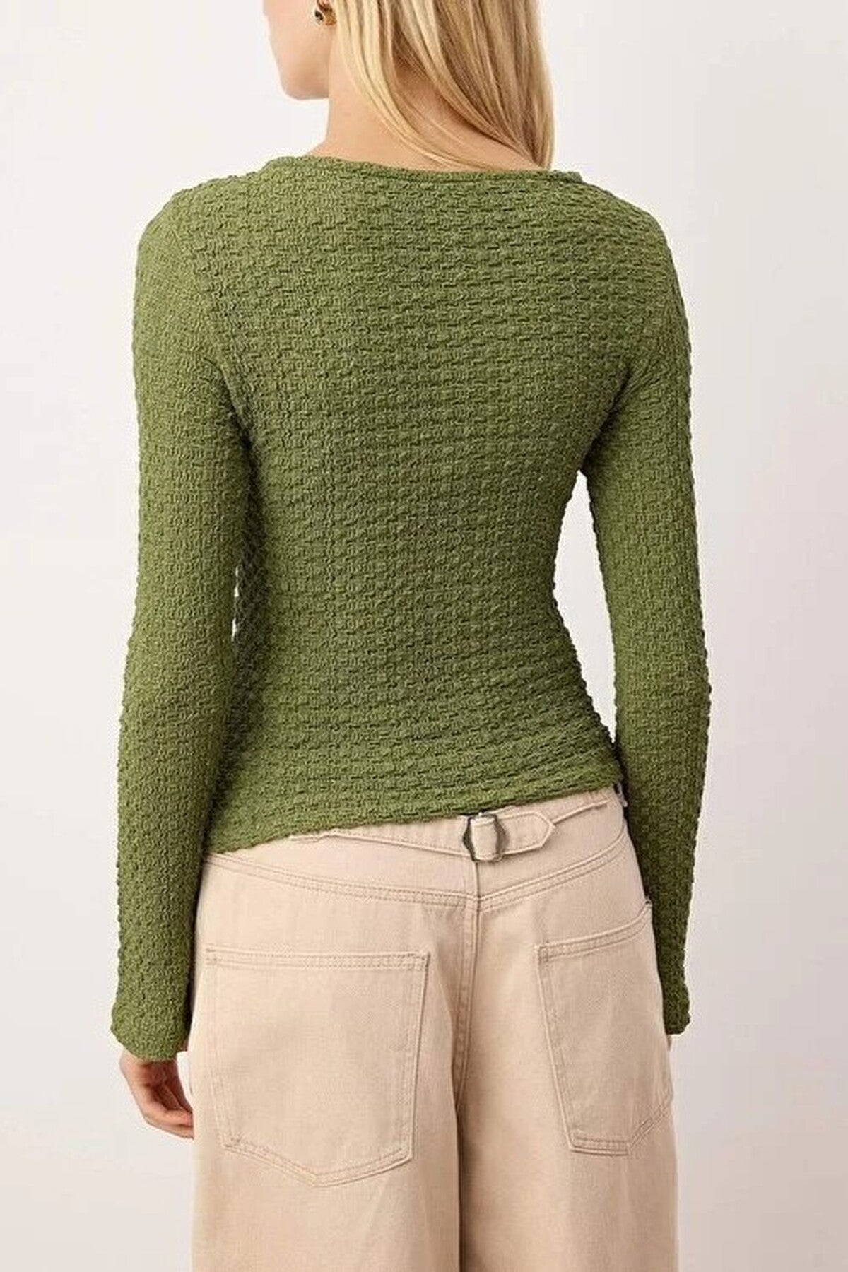 Textured Long Sleeve Knit Blouse with Accessory Detail