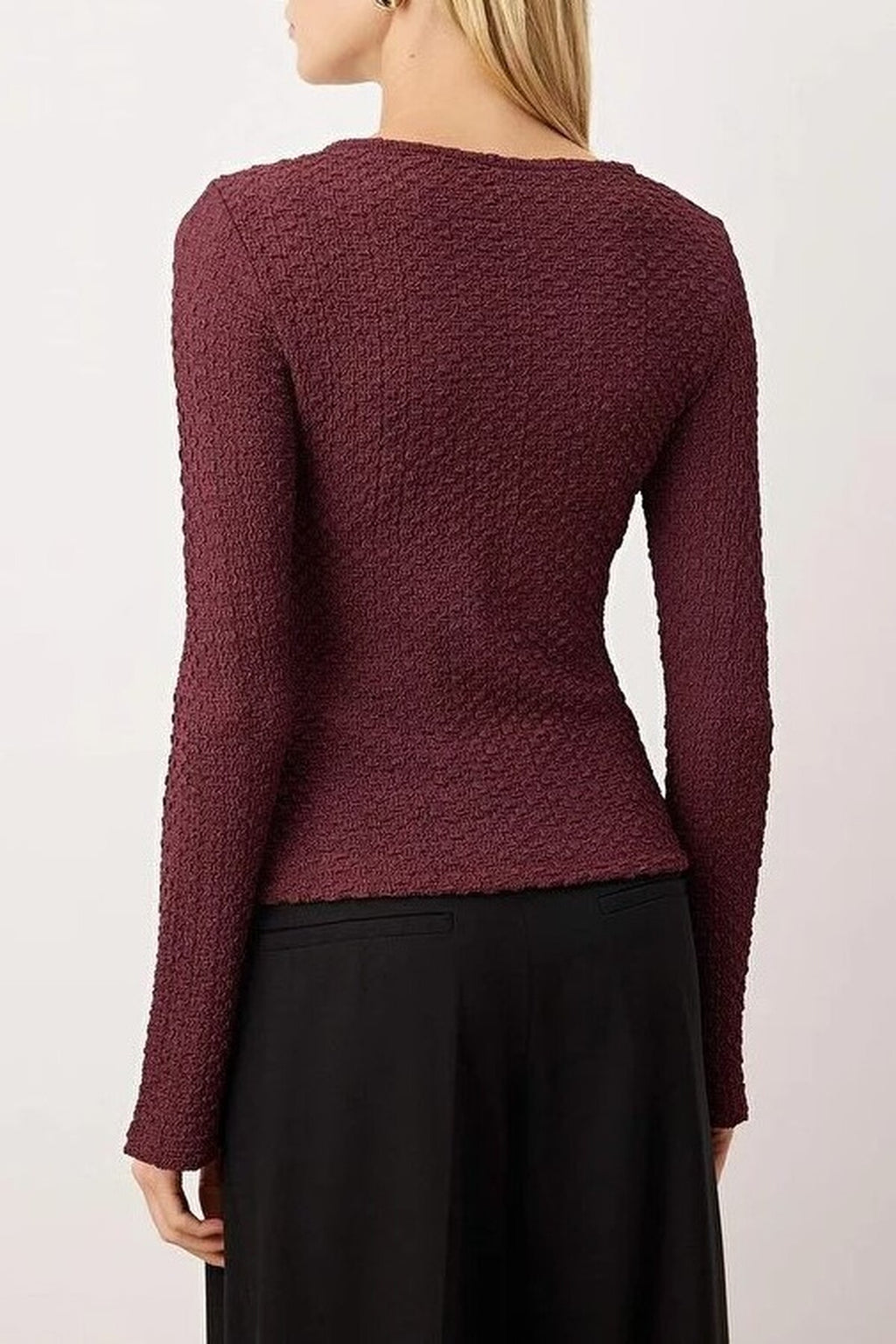 Textured Long Sleeve Knit Blouse with Accessory Detail