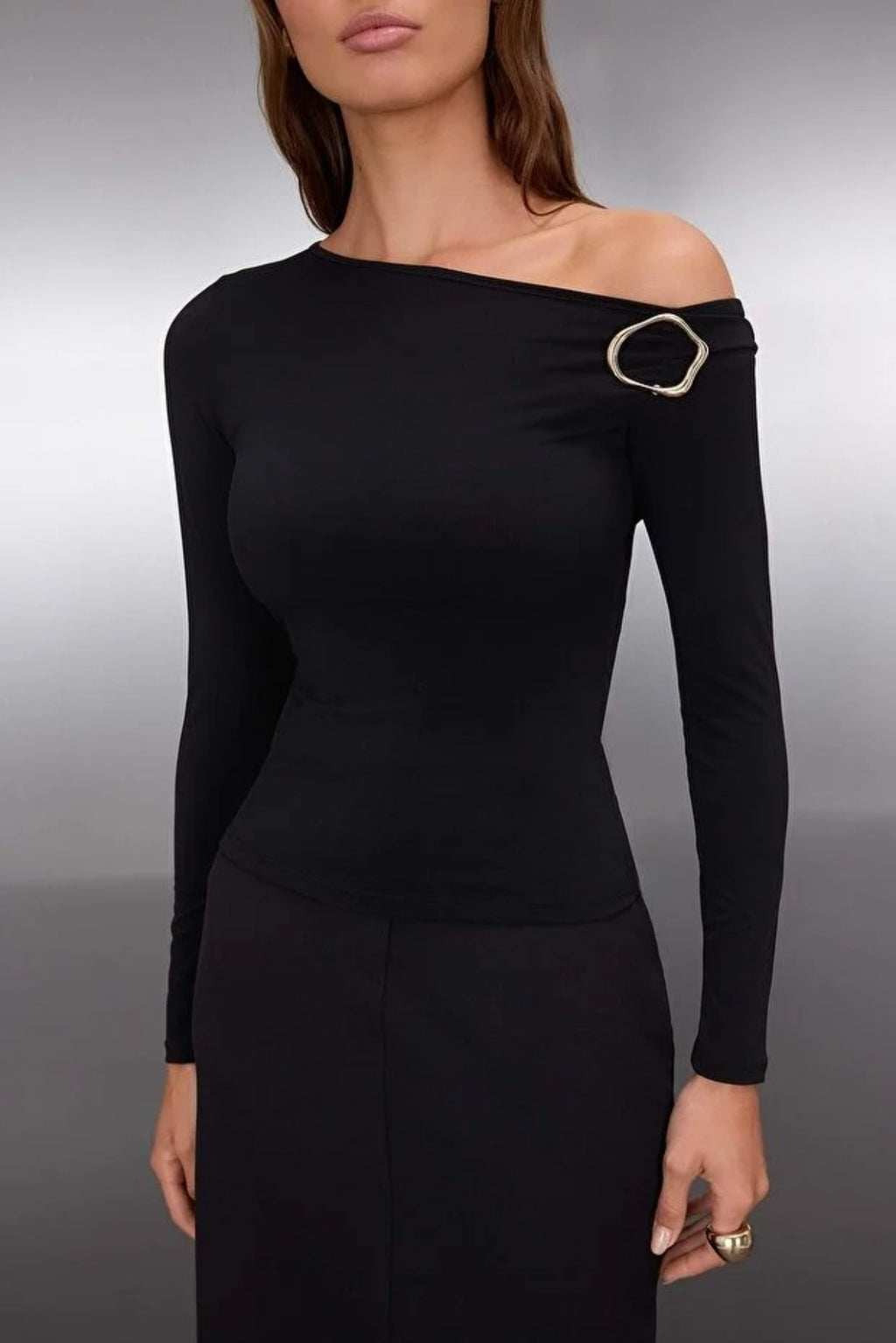 Asymmetric Collar Knit Blouse with Accessory Detail