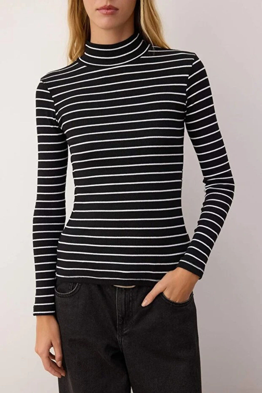 Fitted Stand Collar Long Sleeve Ribbed Knit Blouse