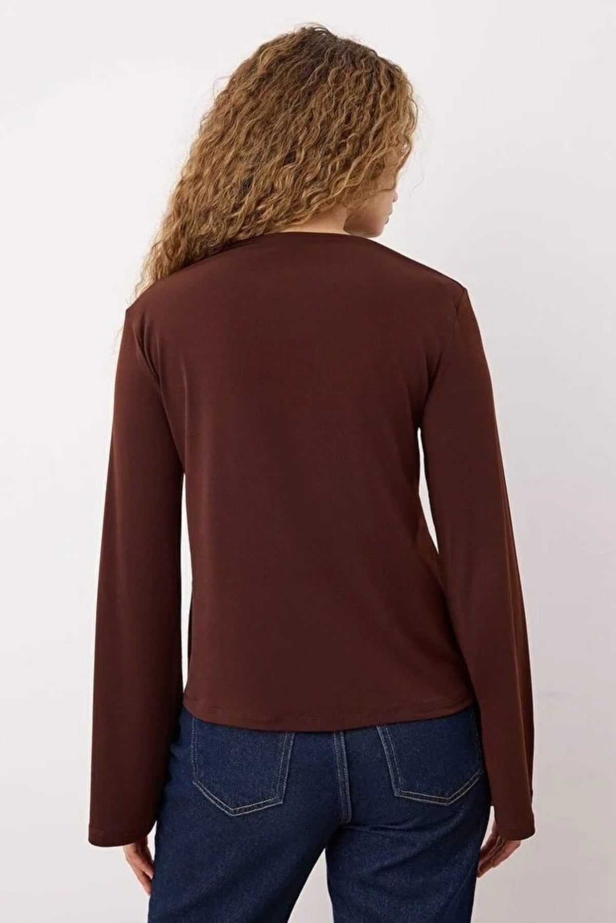 Relaxed Spanish Sleeve Flexible Knit Blouse