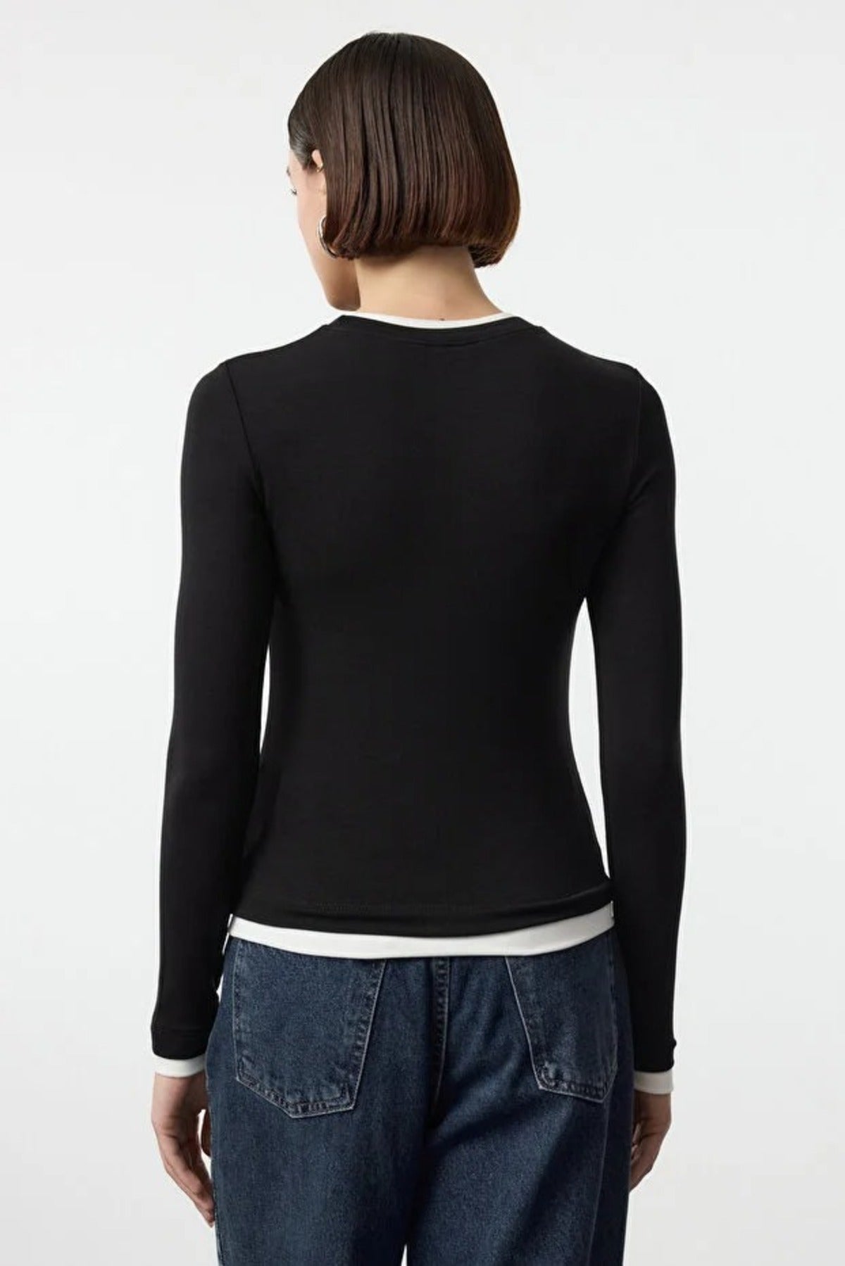 Color Block Fitted Knit Blouse