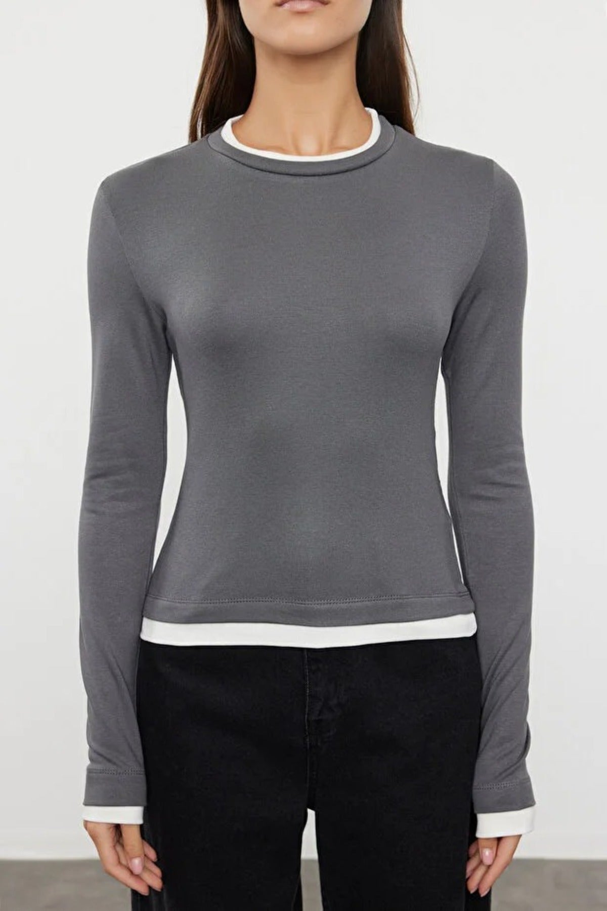 Color Block Fitted Knit Blouse