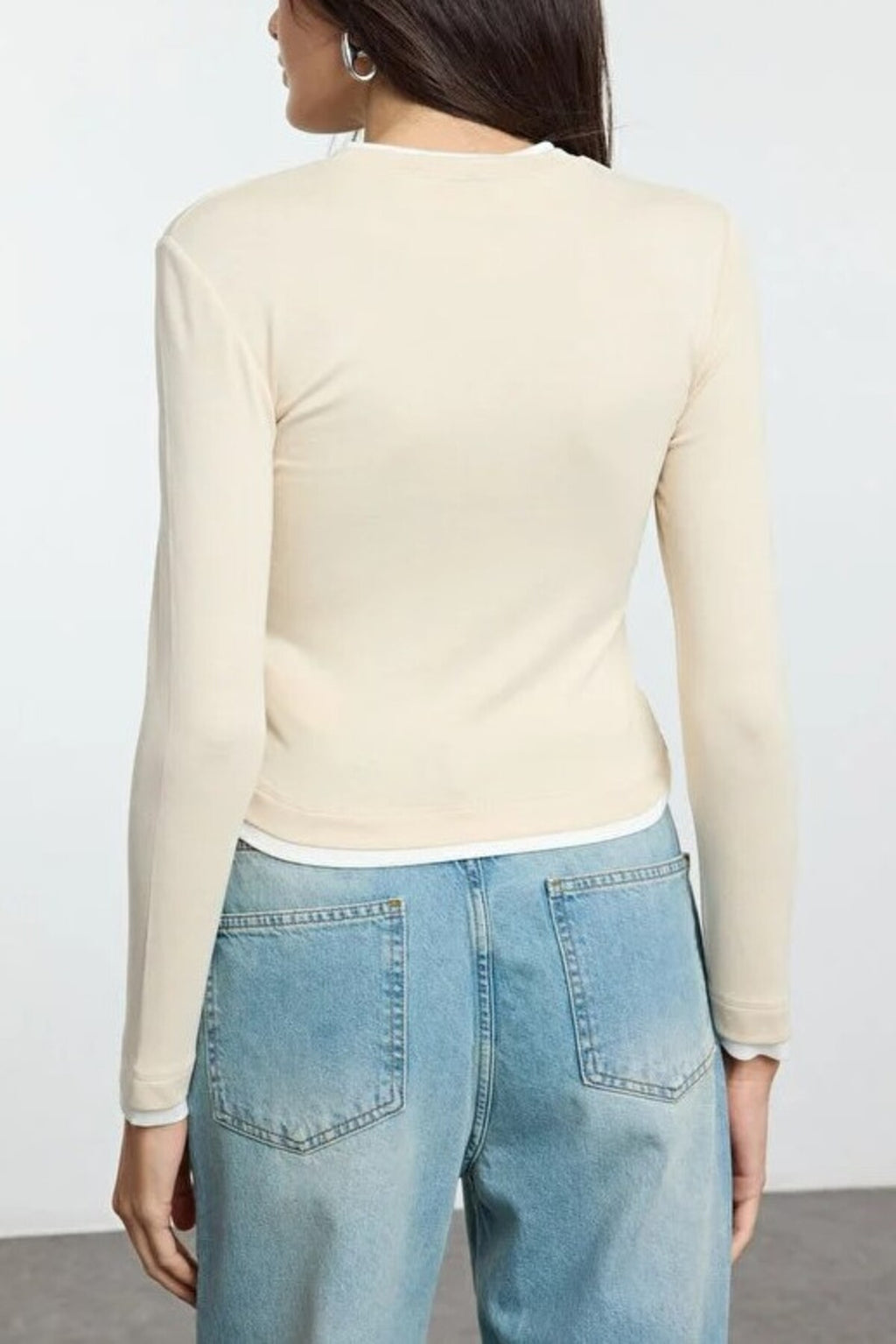 Color Block Fitted Knit Blouse