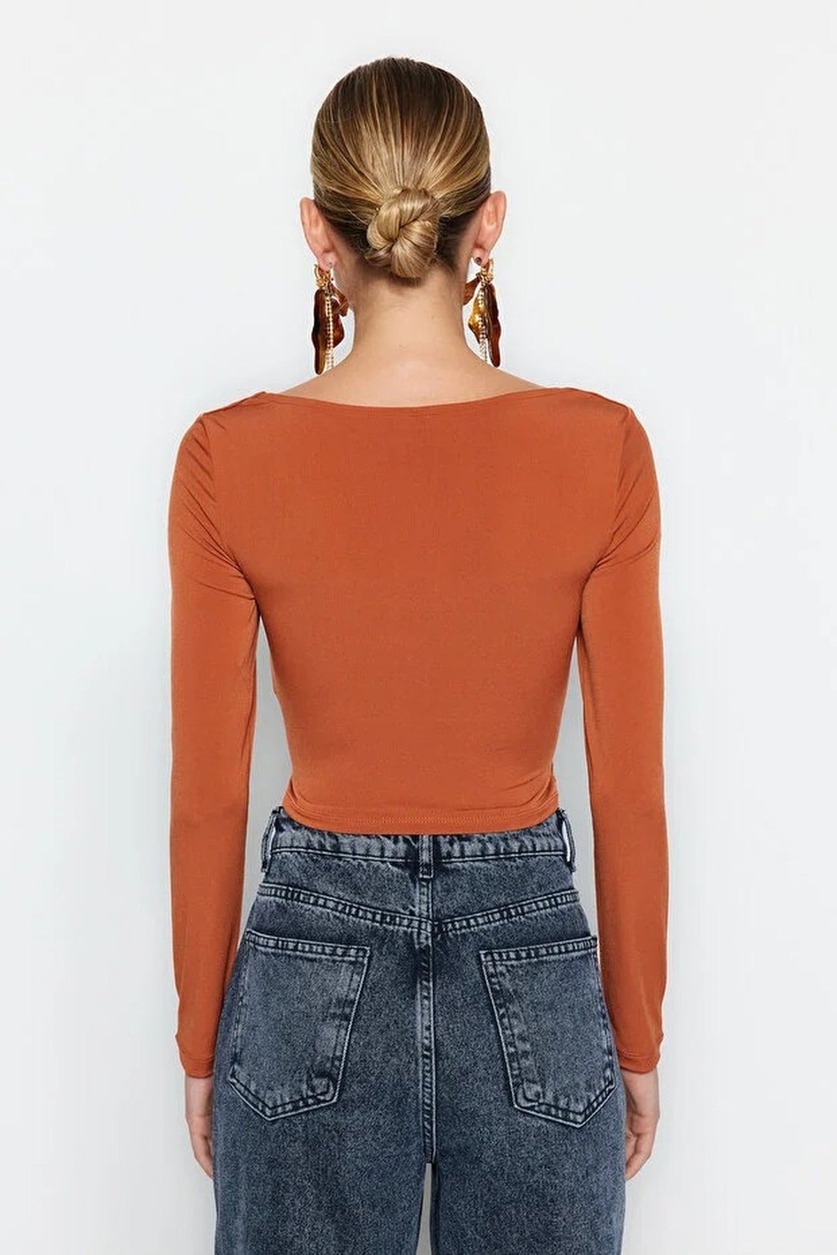 Cut Out Detailed Knit Blouse