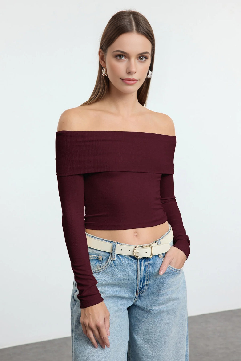Carmen Collar Crop Knit Blouse