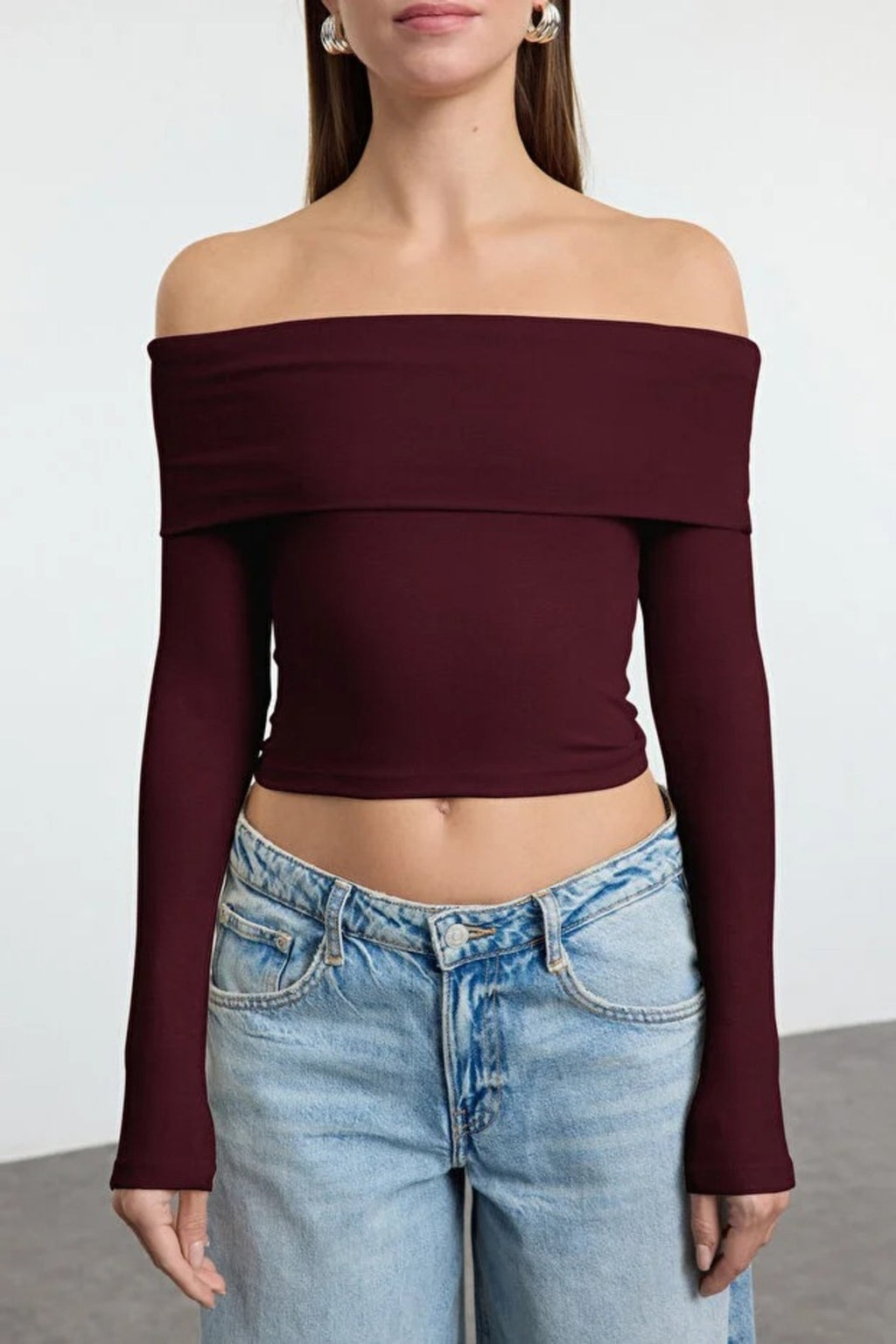 Carmen Collar Crop Knit Blouse