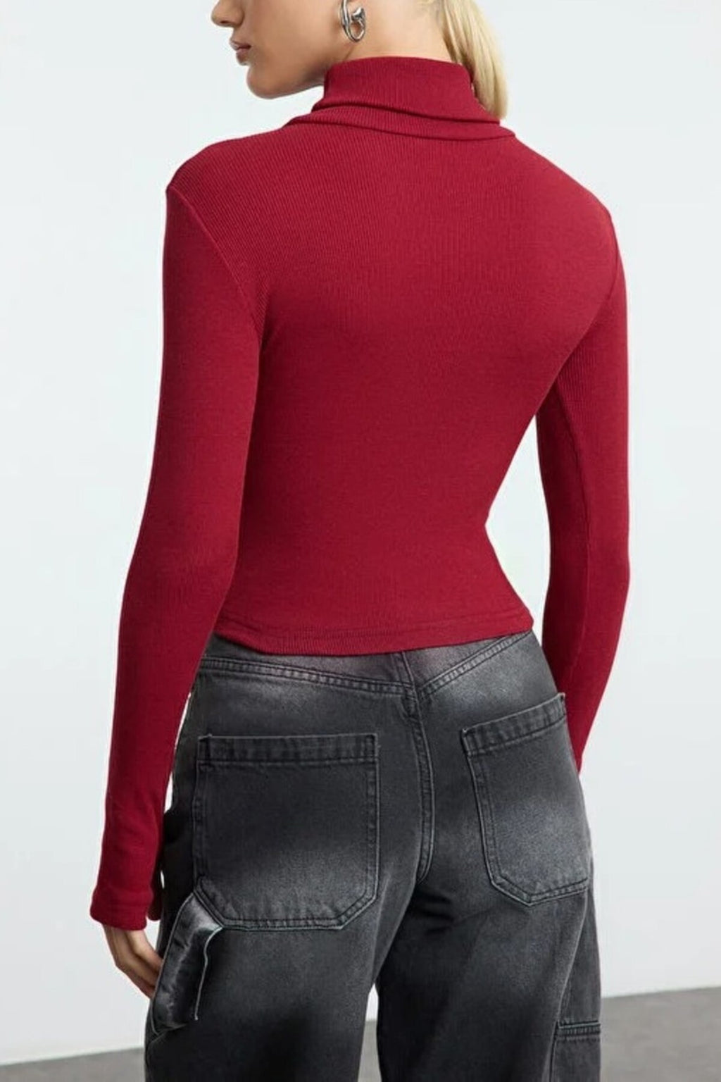 Fitted Turtleneck Knit Blouse with Finger Detail