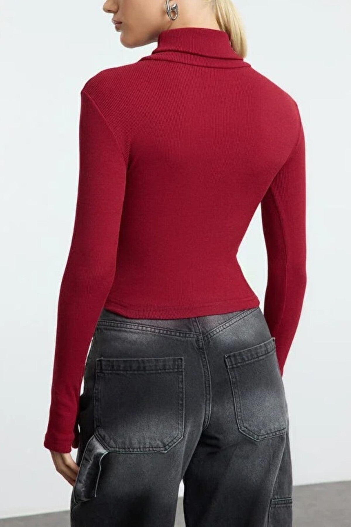 Fitted Turtleneck Knit Blouse with Finger Detail