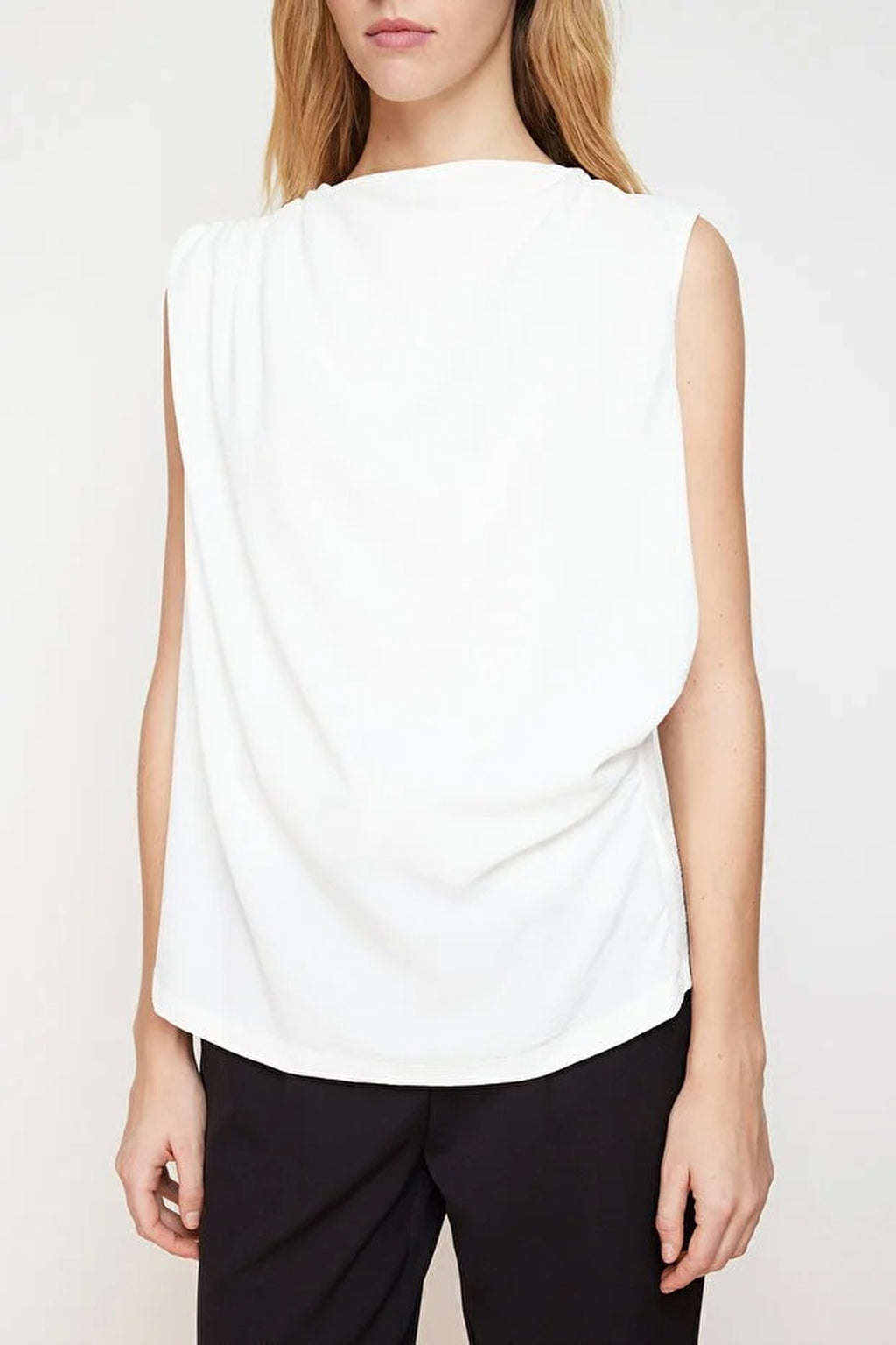 Crew Neck Woven Blouse with Gathering Detail