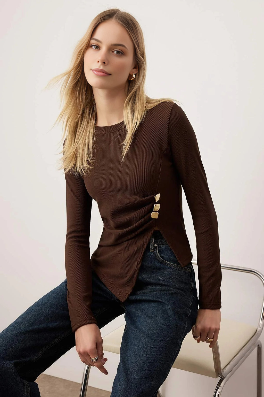 Flexible Knit Blouse with Accessory Detail