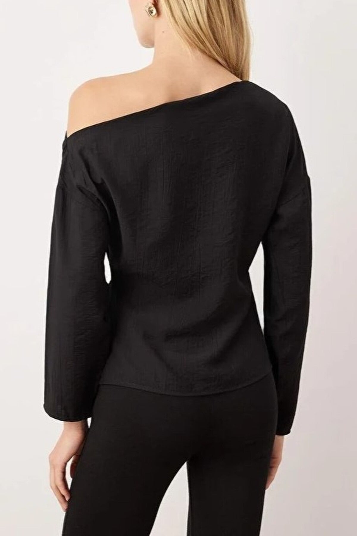 Off-Shoulder Woven Blouse with Accessory Detail