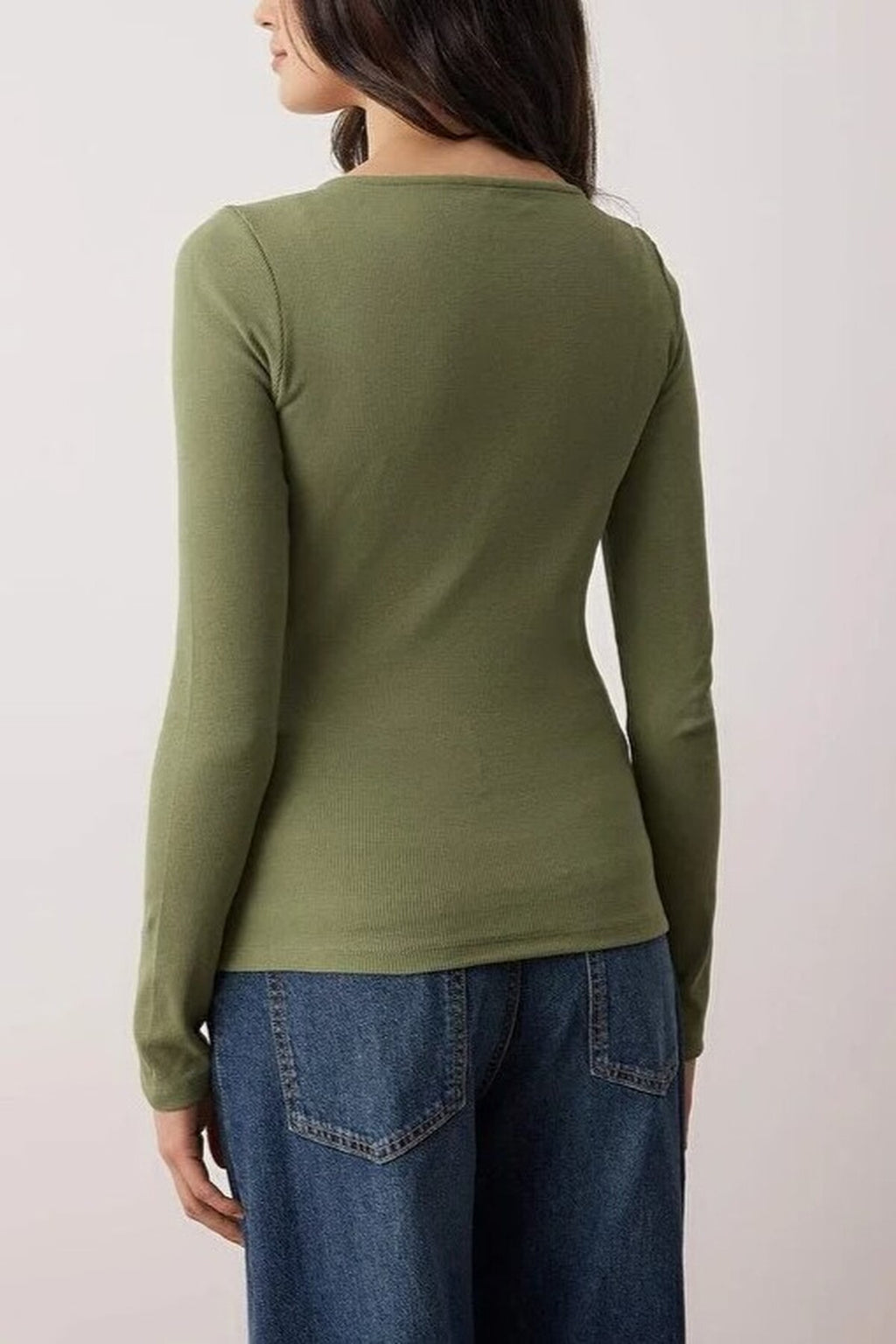 Buttoned Crew Neck Ribbed Flexible Knit Blouse
