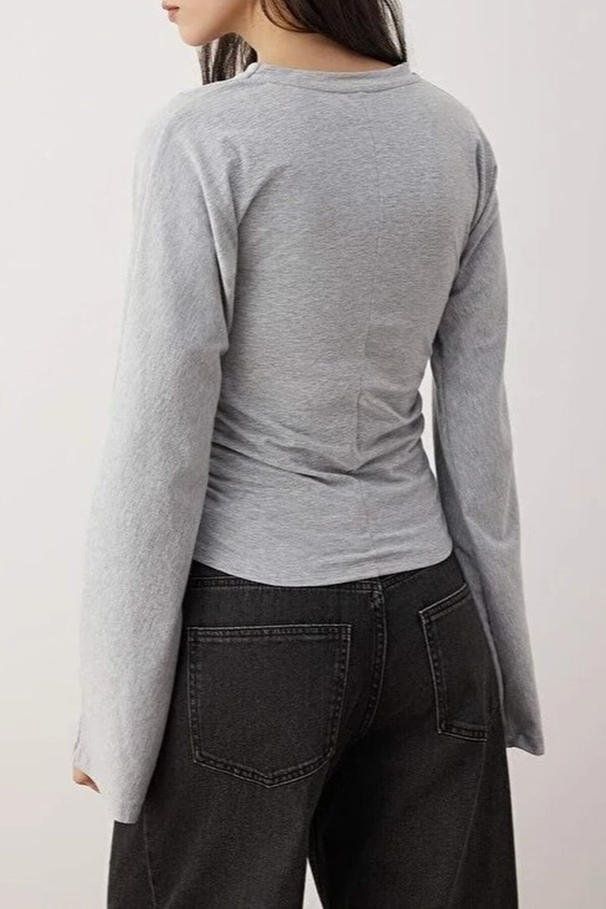 Spanish Sleeve Knit Blouse with Gathering Detail