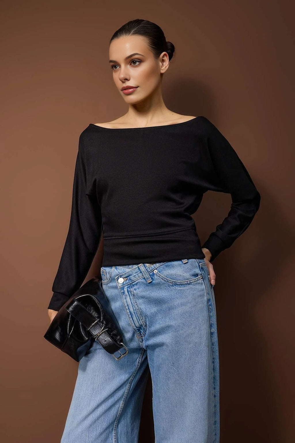Boat Neck Regular Knit Blouse