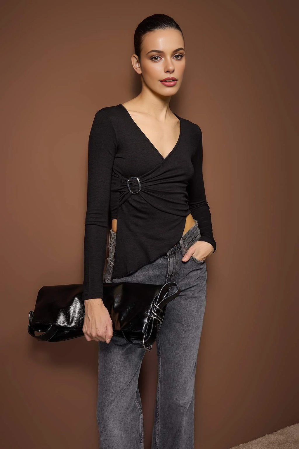 Asymmetrical Fitted Knit Blouse with Accessory Detail