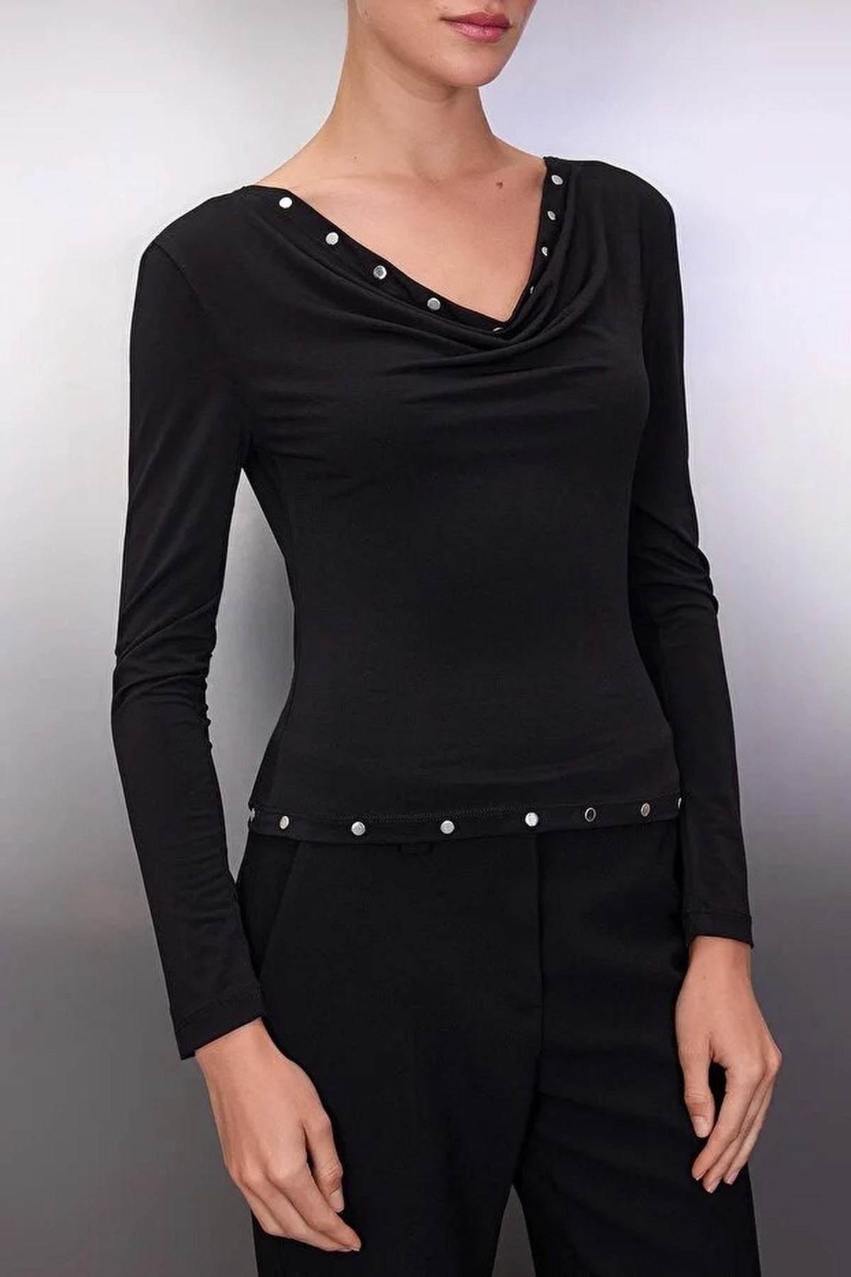Fitted Long Sleeve Flexible Knit Blouse with Troc Detailed