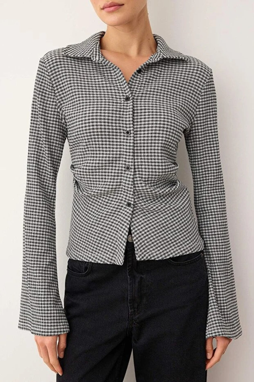 Fitted Shirt Collar Flexible Knit Blouse