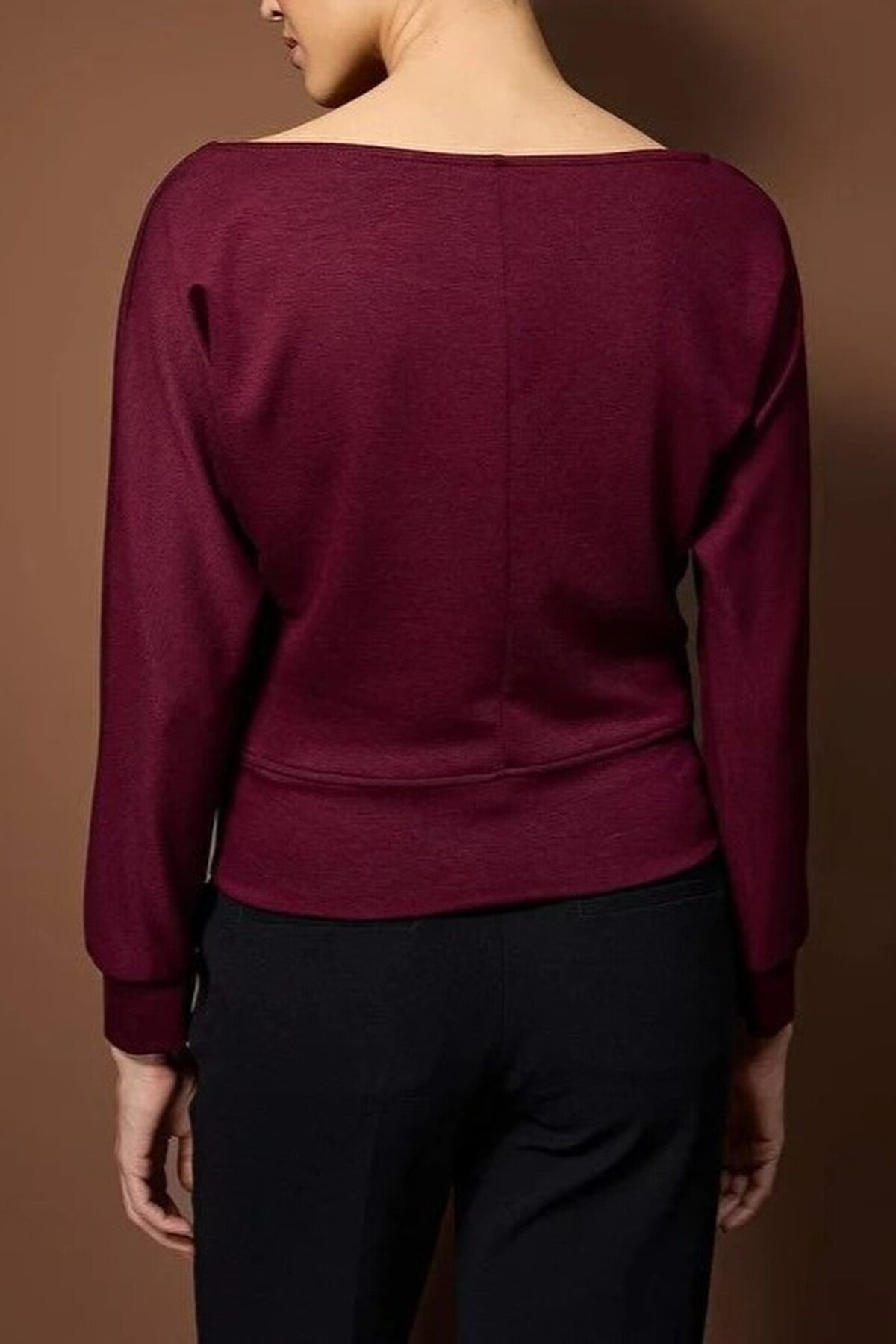 Boat Neck Knit Blouse