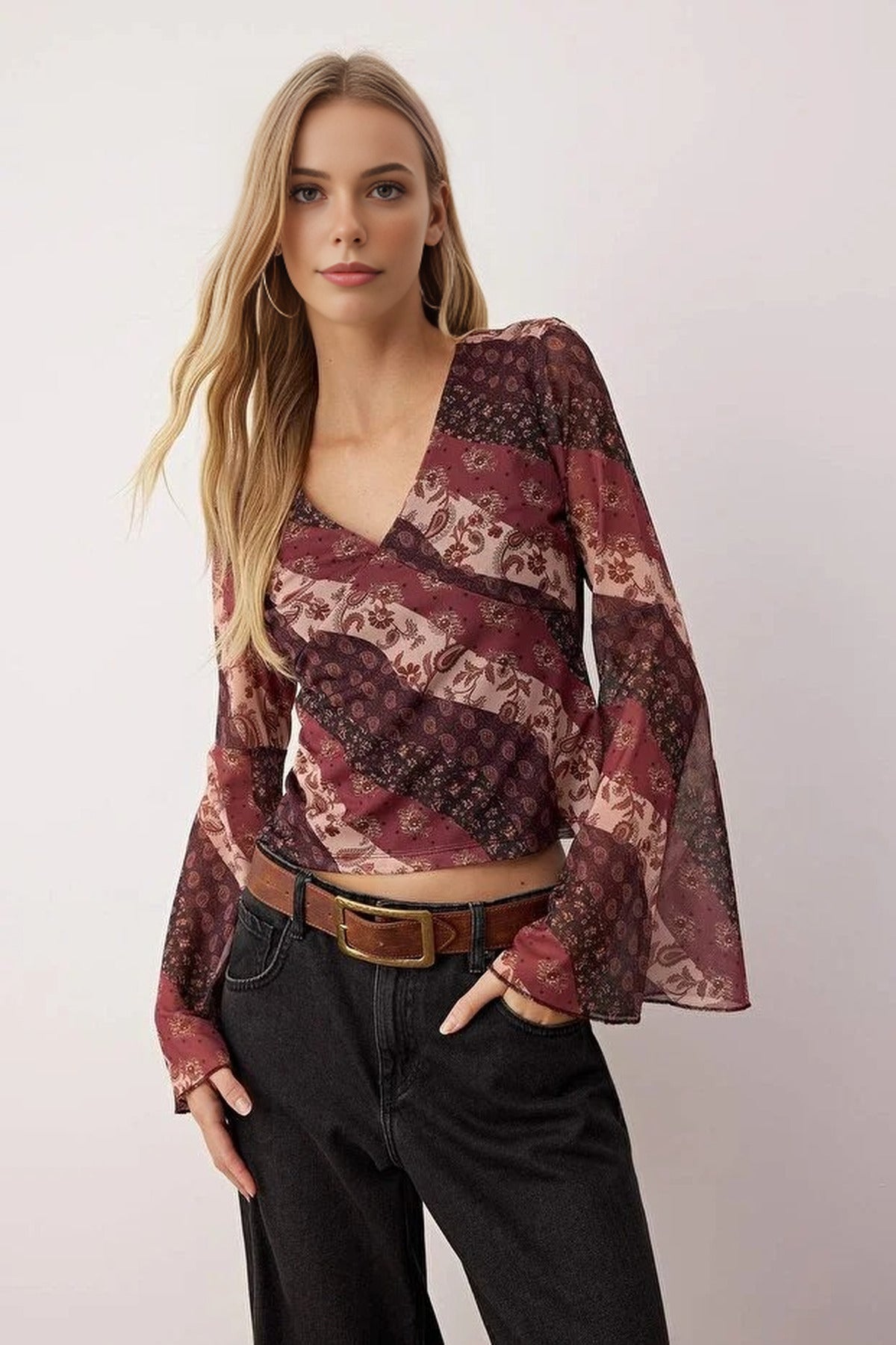 Printed V-neck Spanish Sleeve Tulle Stretch Knit Blouse