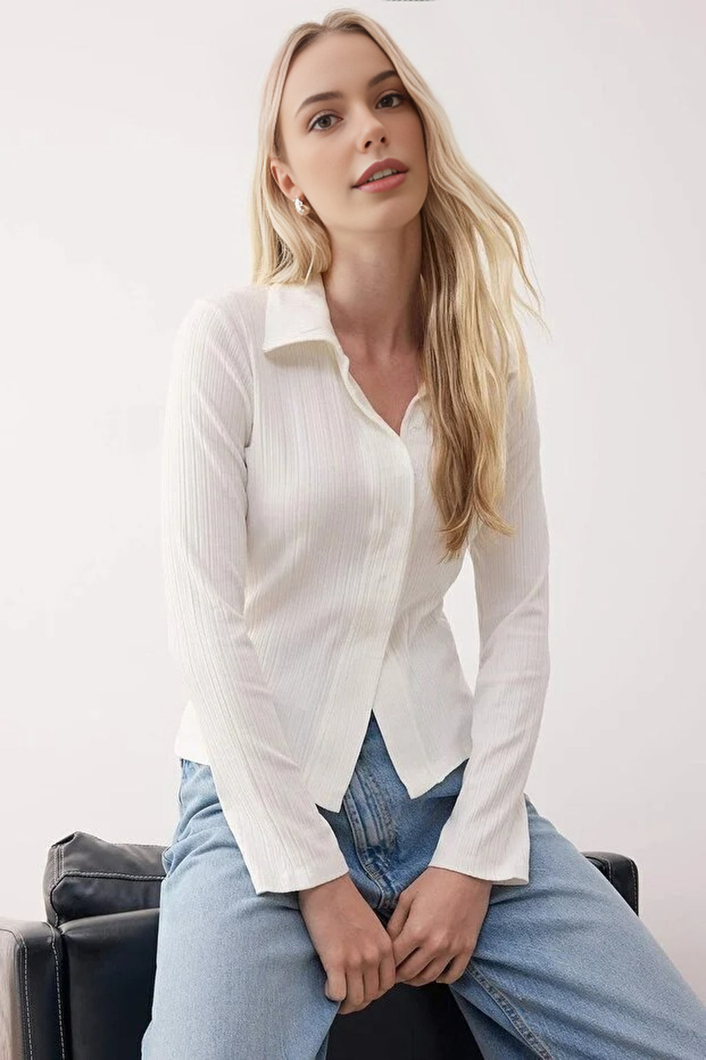 Polo Collar Buttoned Stretch Knit Blouse