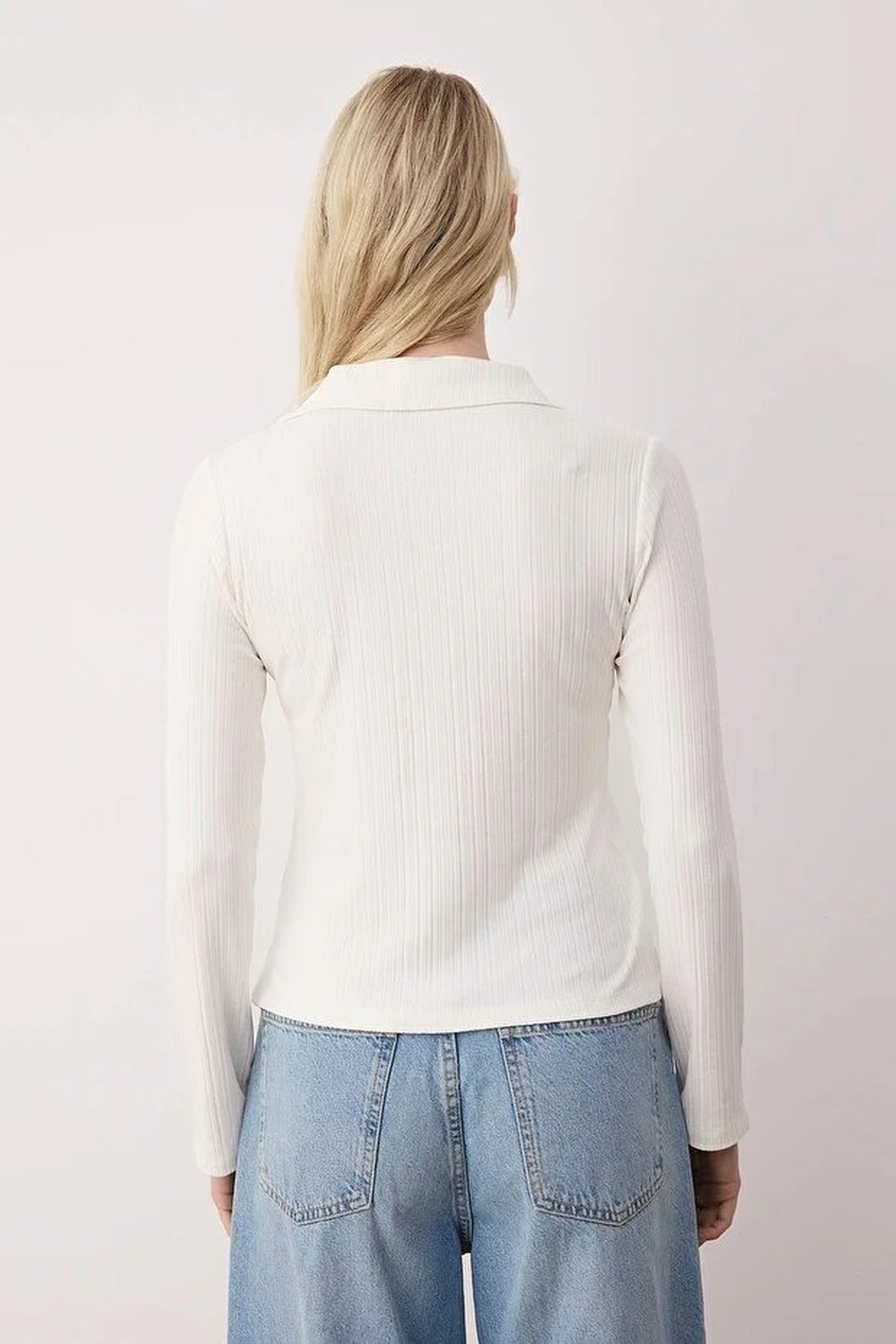 Polo Collar Buttoned Stretch Knit Blouse