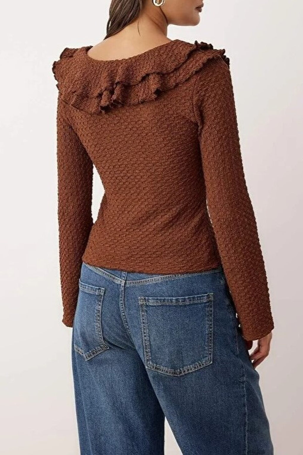 Textured Fitted Stretch Knit Blouse with Ruffle Detail