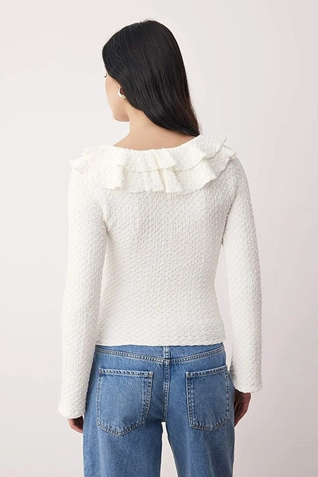 Textured Fitted Stretch Knit Blouse with Ruffle Detail