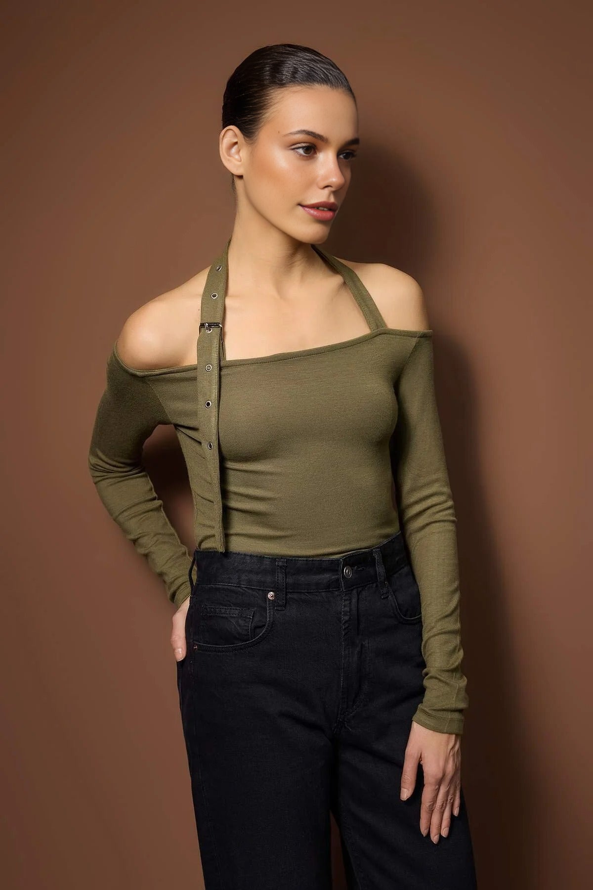 Fitted Knitted Blouse with Accessory Belt Detail