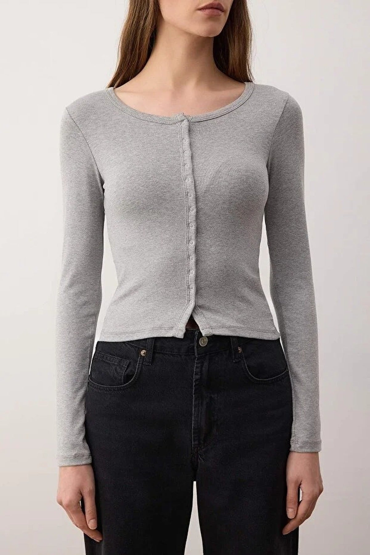 Full Front Snap Fitted Knit Blouse