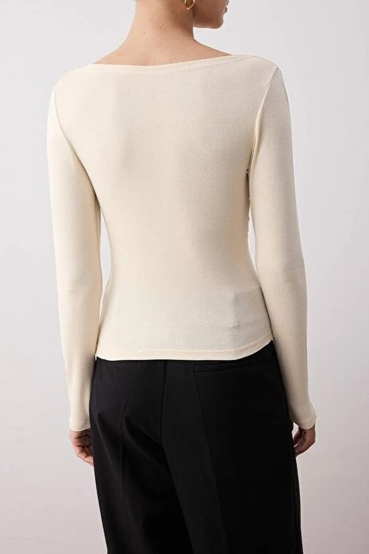 Asymmetrical Neckline Detail Flexible Knit Blouse
