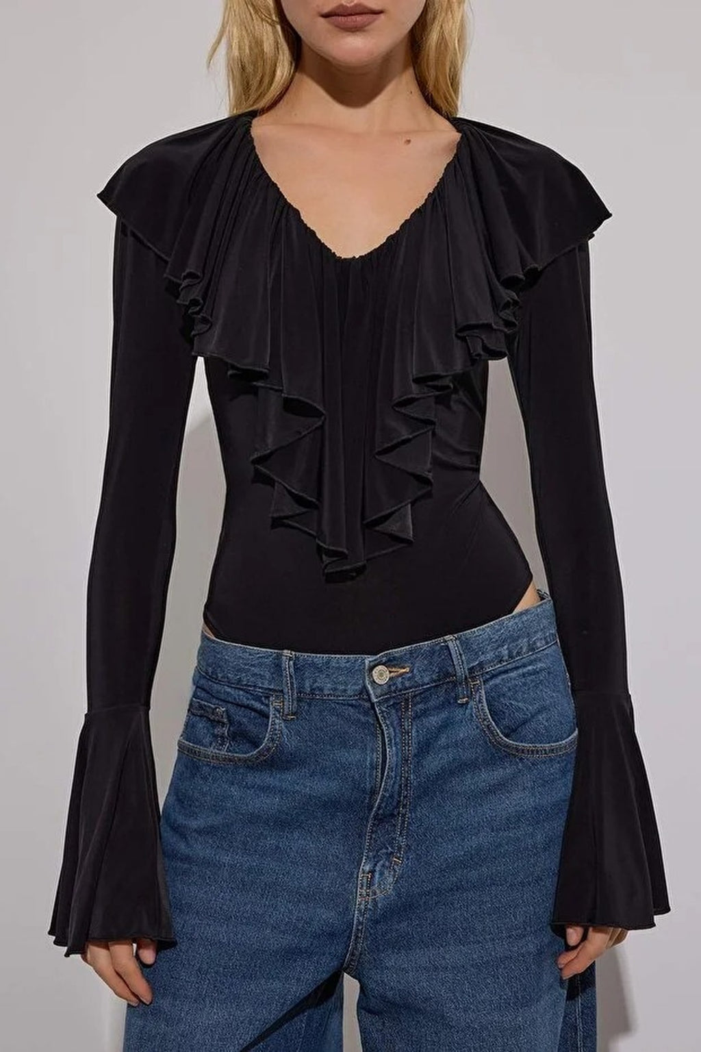 V-Neck Knit Sandy Bodysuit