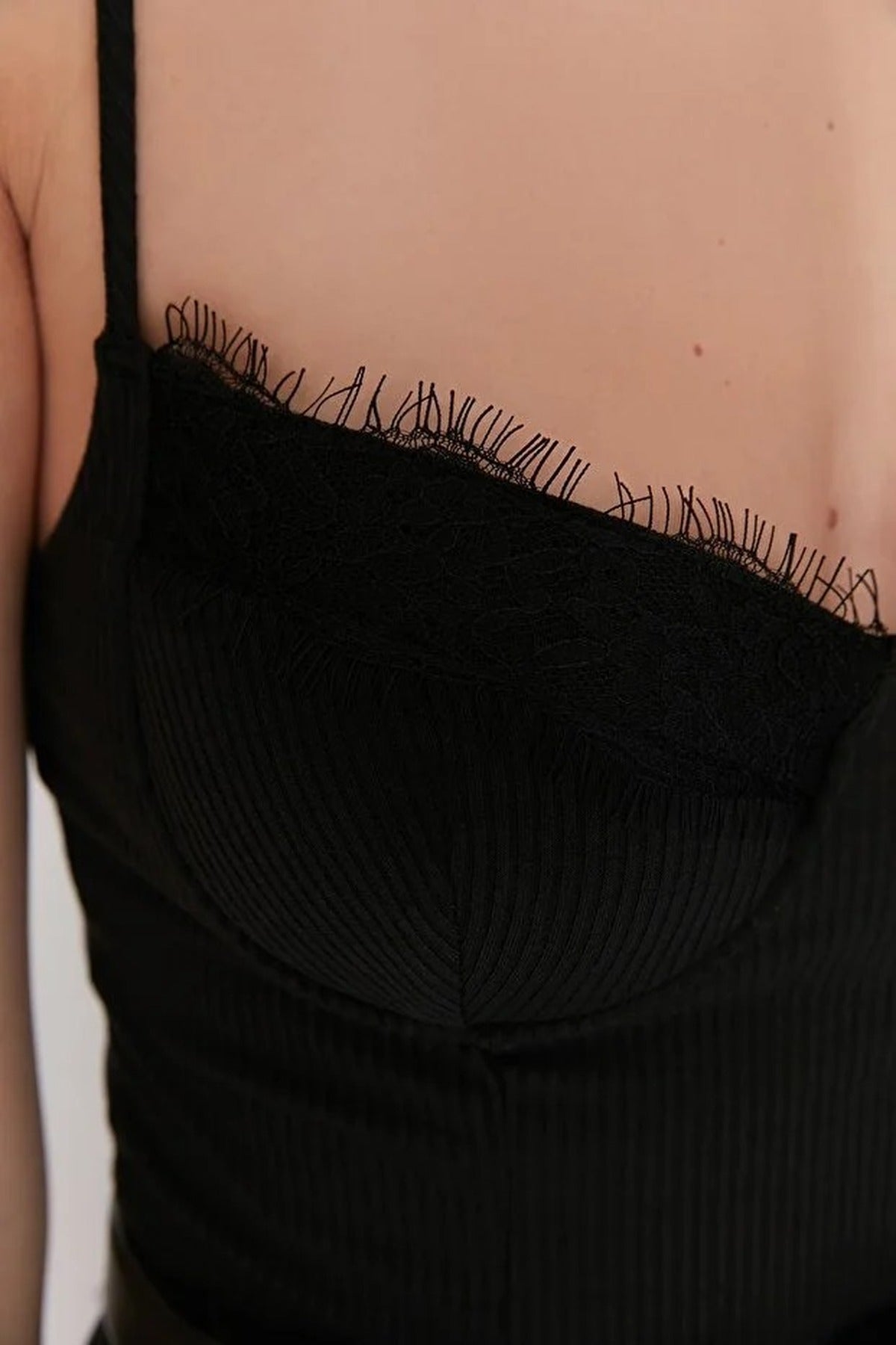 Sweetheart Collar Lace Detailed Bodysuit