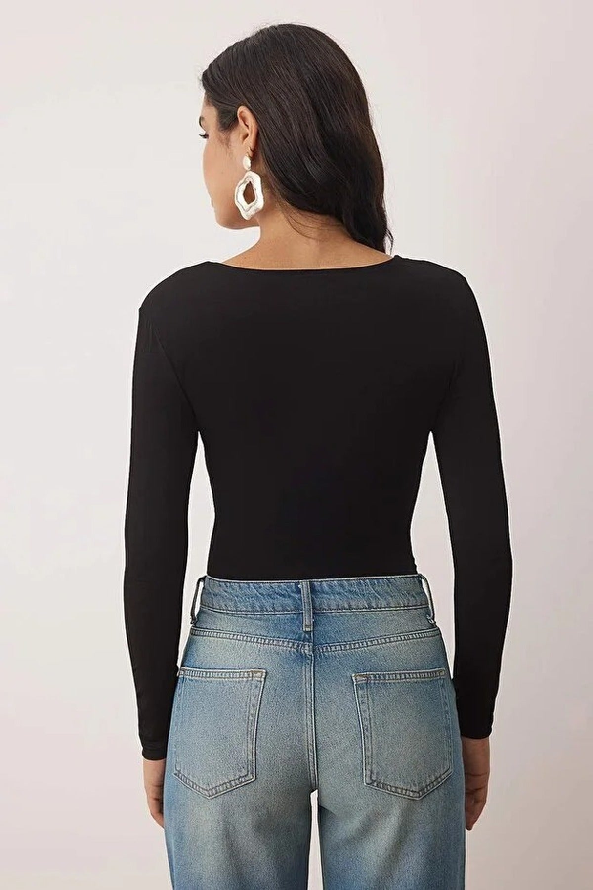 Lace Detail V-Neck Knit Bodysuit